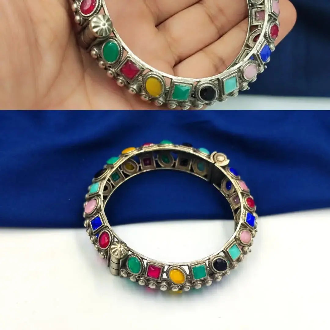 SILVER LOOKALIKE BRASS BANGLE
