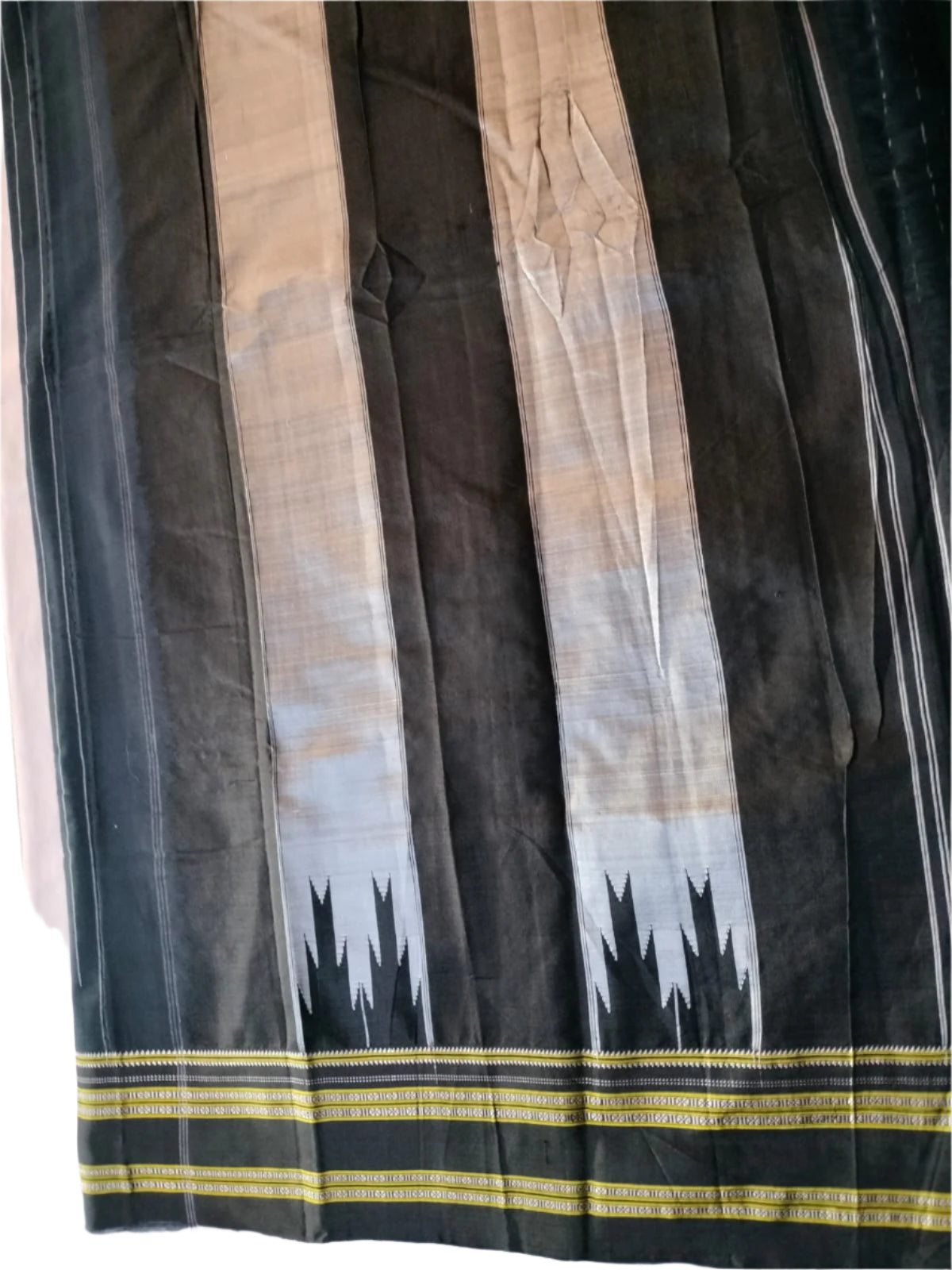 "Ilkal Handloom Saree with Raw Silk Pallu Black