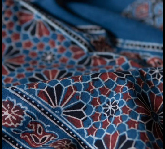 How to Identify an Authentic Ajrakh Saree | Gruhini Silks