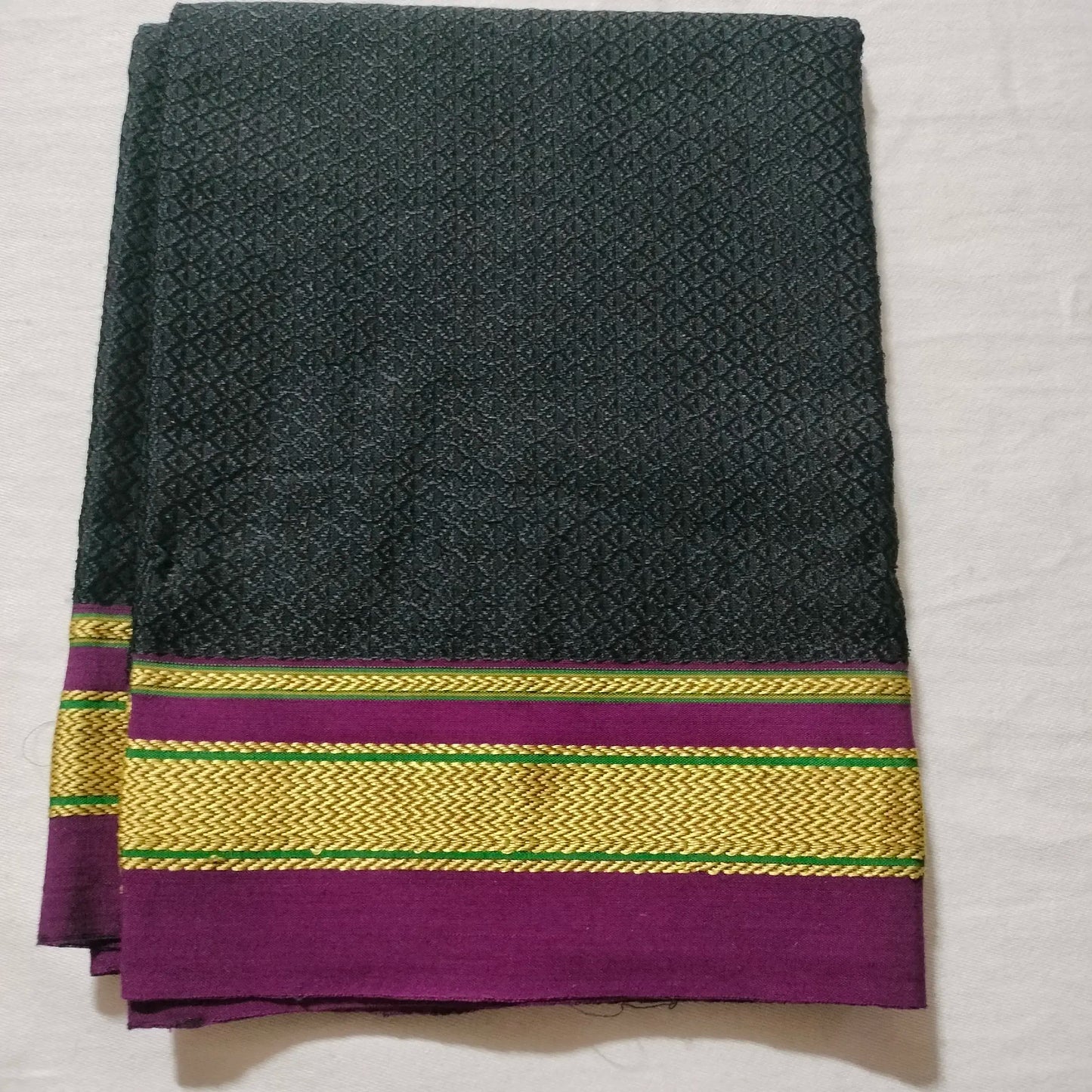 Khana blouse Piece Black With Majenta