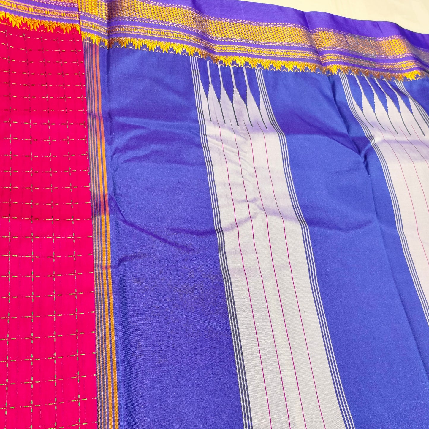 Ilkal Saree Star Thread Weaved Saree Majenta With Blue