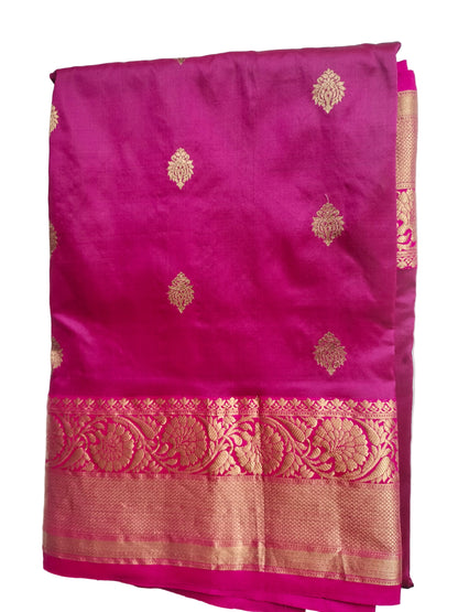 Silk Saree with a Beautiful Butta / Elegant  Pallu